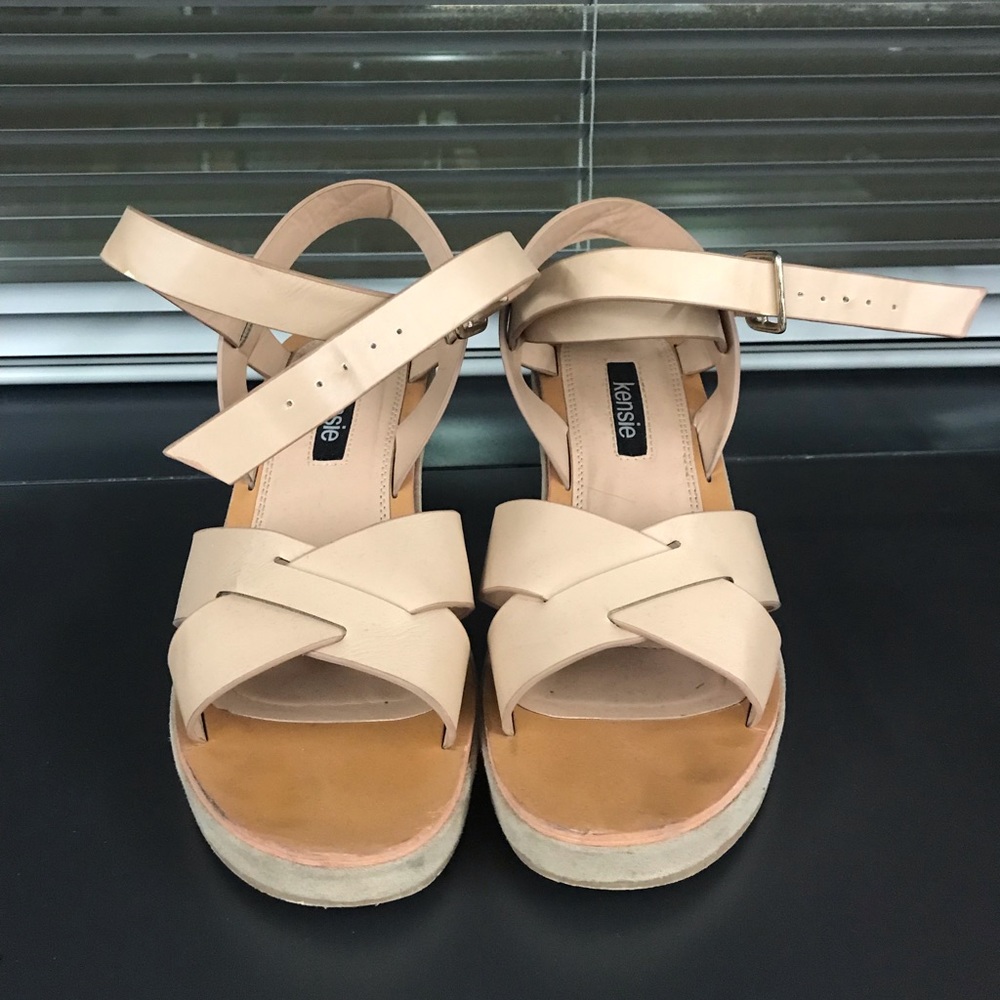 Kensie sandals